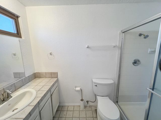 7205 Avenida La Costa NE, Albuquerque, NM 87109