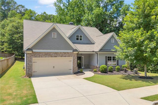 120 Morris Creek Drive, Hoschton, GA 30548