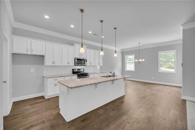 120 Morris Creek Drive, Hoschton, GA 30548