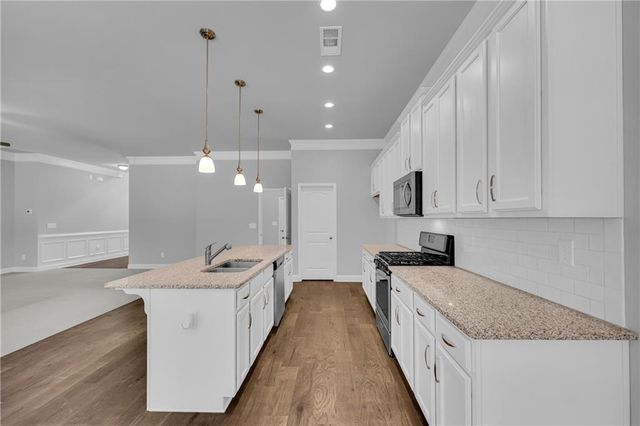120 Morris Creek Drive, Hoschton, GA 30548