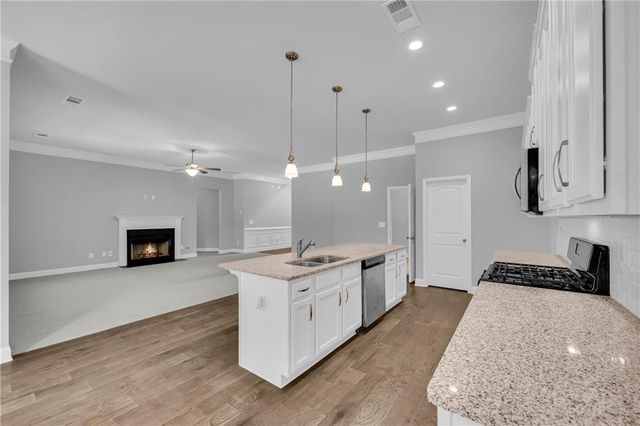 120 Morris Creek Drive, Hoschton, GA 30548