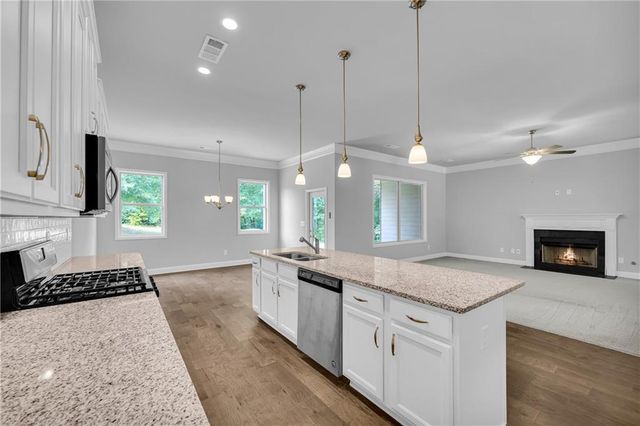 120 Morris Creek Drive, Hoschton, GA 30548