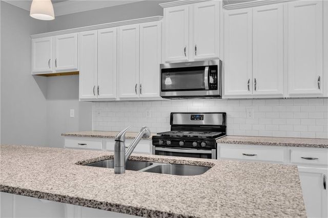 120 Morris Creek Drive, Hoschton, GA 30548