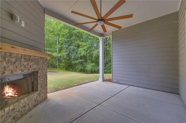 120 Morris Creek Drive, Hoschton, GA 30548