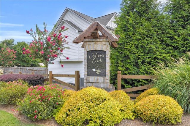 120 Morris Creek Drive, Hoschton, GA 30548