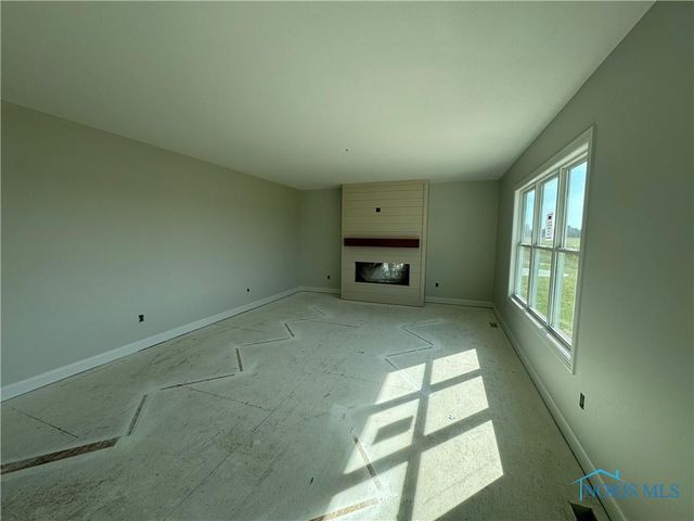 9853 Featherwood Lane, Sylvania, OH 43560