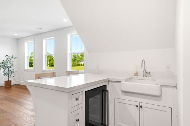 524 Fern Valley Rd, White House, TN 37188