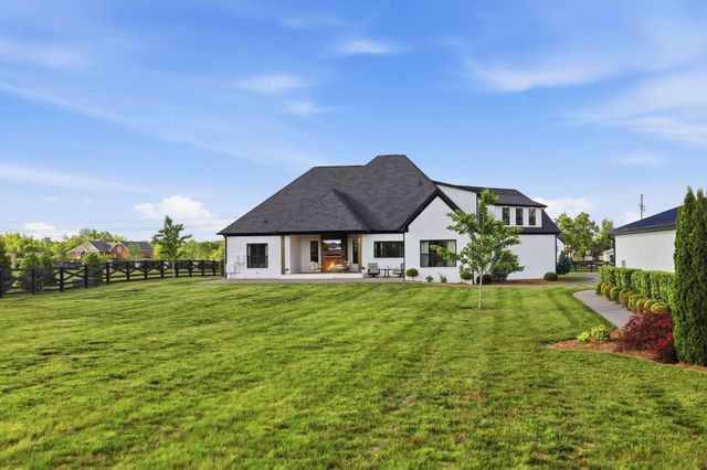 524 Fern Valley Rd, White House, TN 37188