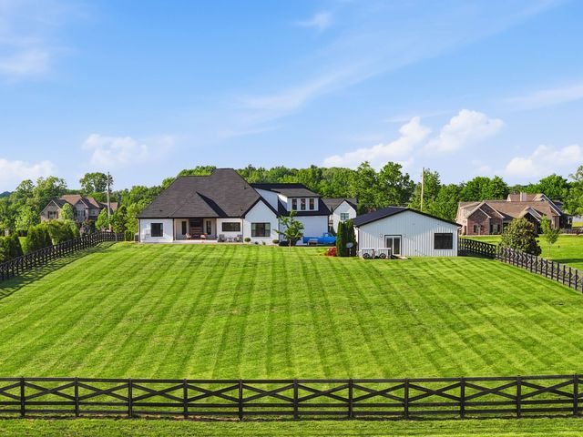 524 Fern Valley Rd, White House, TN 37188