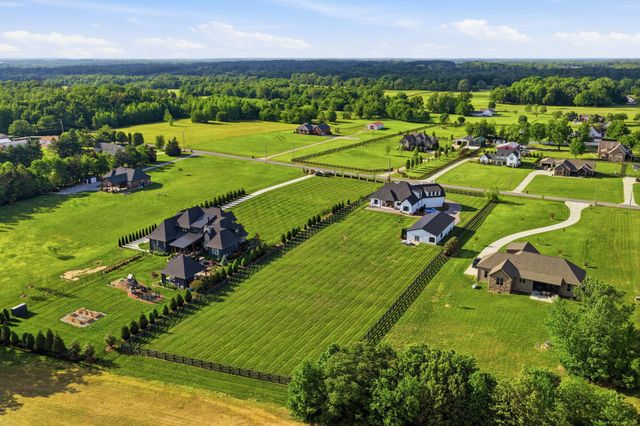 524 Fern Valley Rd, White House, TN 37188