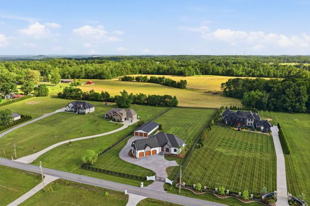 524 Fern Valley Rd, White House, TN 37188