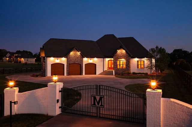524 Fern Valley Rd, White House, TN 37188