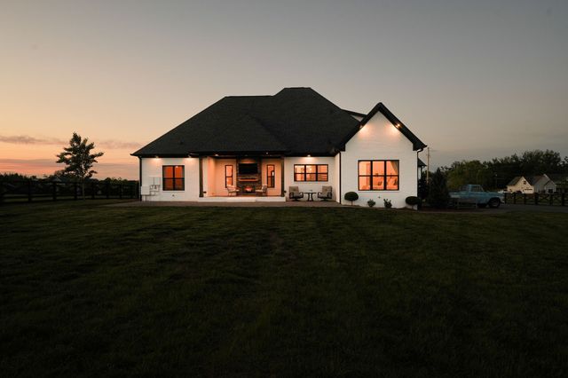 524 Fern Valley Rd, White House, TN 37188