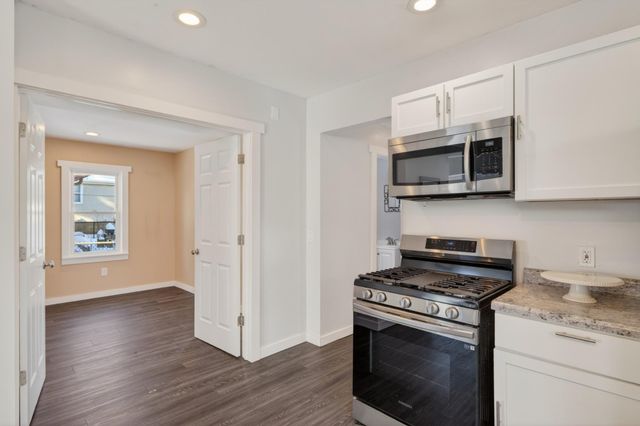 1935 Fremont Avenue E, Saint Paul, MN 55119