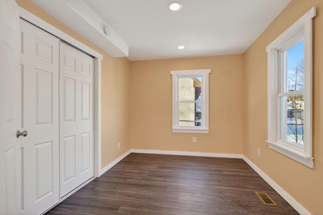 1935 Fremont Avenue E, Saint Paul, MN 55119