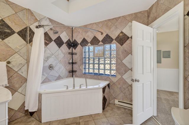 1935 Fremont Avenue E, Saint Paul, MN 55119