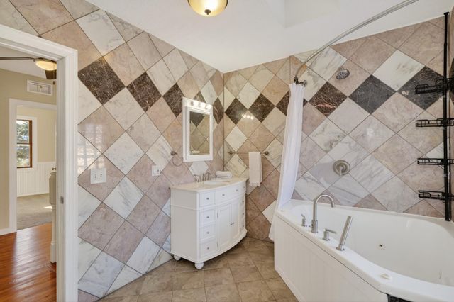 1935 Fremont Avenue E, Saint Paul, MN 55119