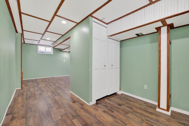 1935 Fremont Avenue E, Saint Paul, MN 55119