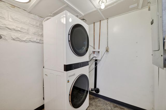 1935 Fremont Avenue E, Saint Paul, MN 55119