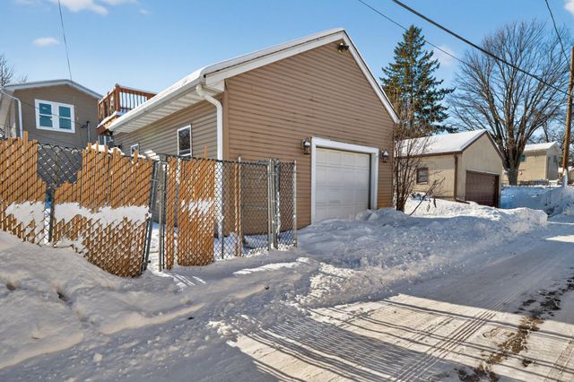 1935 Fremont Avenue E, Saint Paul, MN 55119