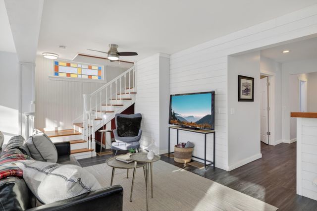 1935 Fremont Avenue E, Saint Paul, MN 55119