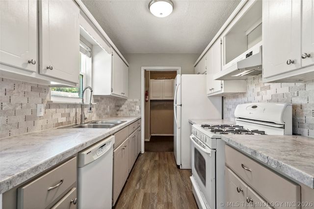 1410 N Dogwood Street, Owasso, OK 74055