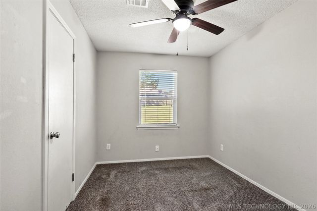 1410 N Dogwood Street, Owasso, OK 74055