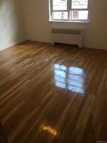 1454 E 233rd Street 1, Bronx, NY 10466