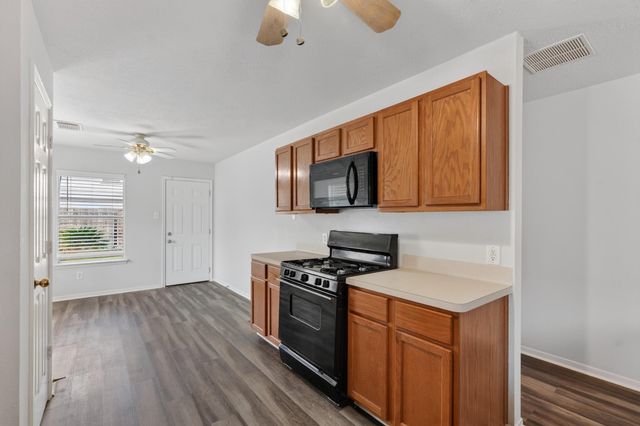21907 Willow Shade Lane, Tomball, TX 77375