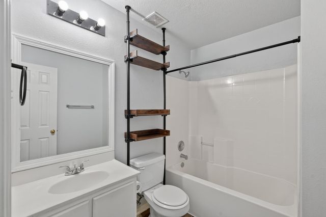 21907 Willow Shade Lane, Tomball, TX 77375