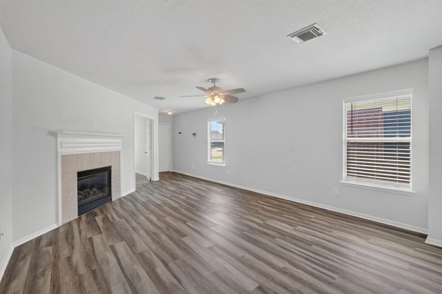 21907 Willow Shade Lane, Tomball, TX 77375