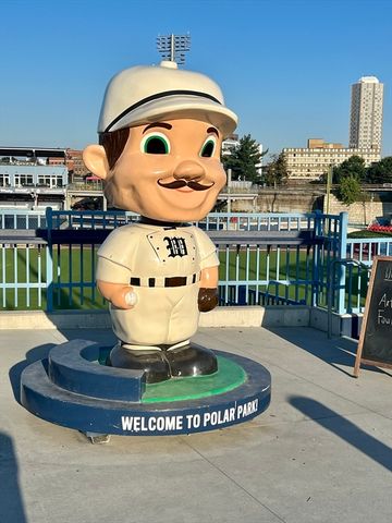 6 Berkeley St, Worcester, MA 01605