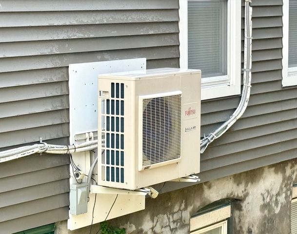 6 Berkeley St, Worcester, MA 01605