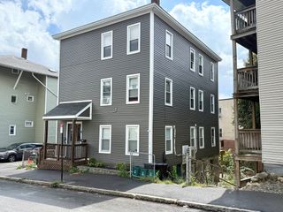 6 Berkeley St, Worcester, MA 01605