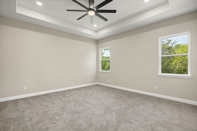 210 Knob Hill Drive, Granbury, TX 76048