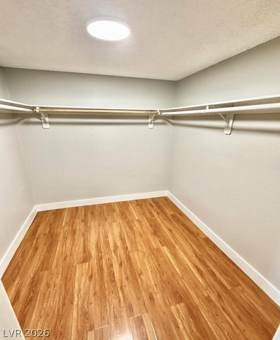 2654 Aracatuba Avenue, Las Vegas, NV 89121