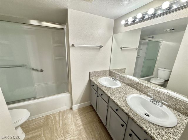 2654 Aracatuba Avenue, Las Vegas, NV 89121