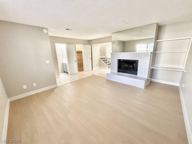 2654 Aracatuba Avenue, Las Vegas, NV 89121