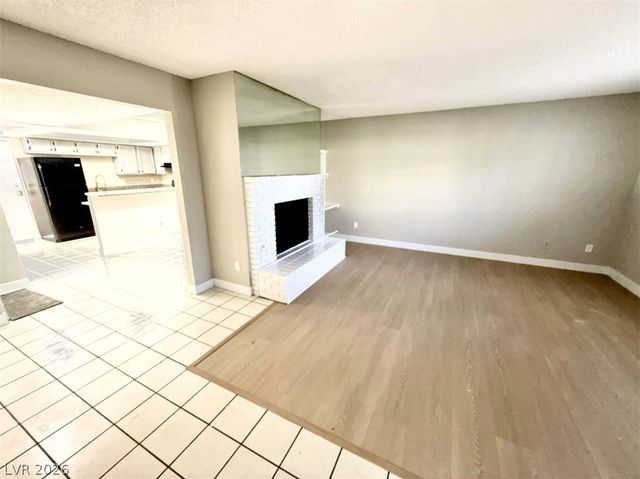 2654 Aracatuba Avenue, Las Vegas, NV 89121