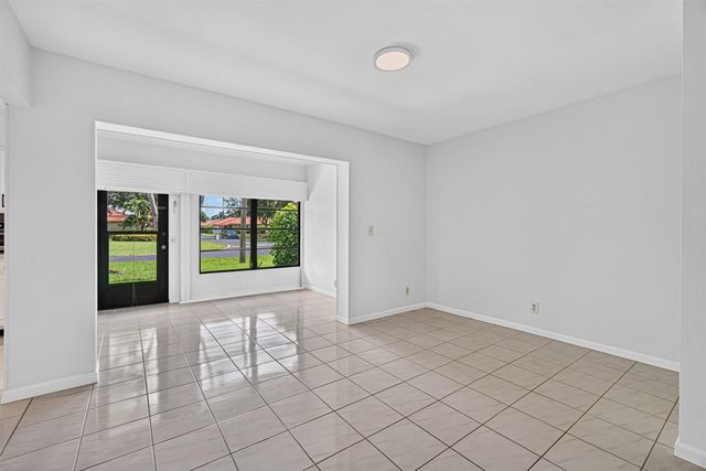 9830 Bischofia Tree Way, Boynton Beach, FL 33436