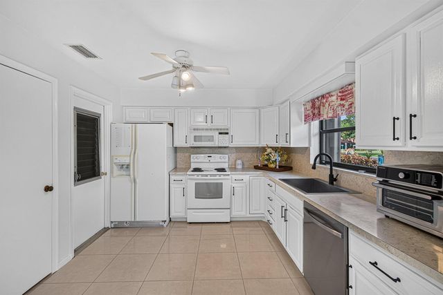 9830 Bischofia Tree Way, Boynton Beach, FL 33436