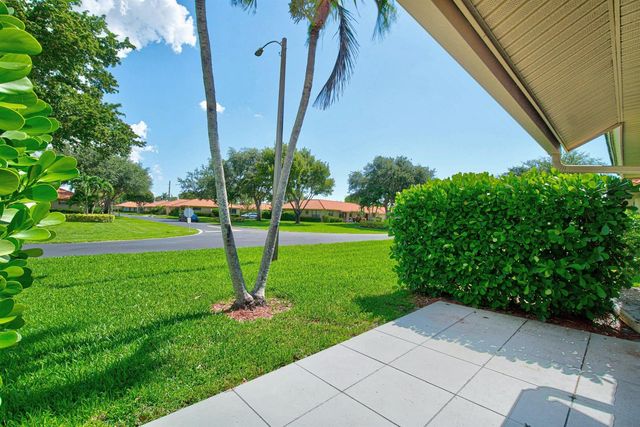 9830 Bischofia Tree Way, Boynton Beach, FL 33436