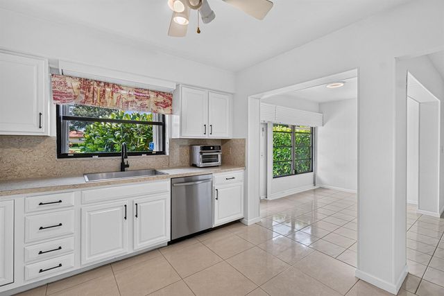 9830 Bischofia Tree Way, Boynton Beach, FL 33436