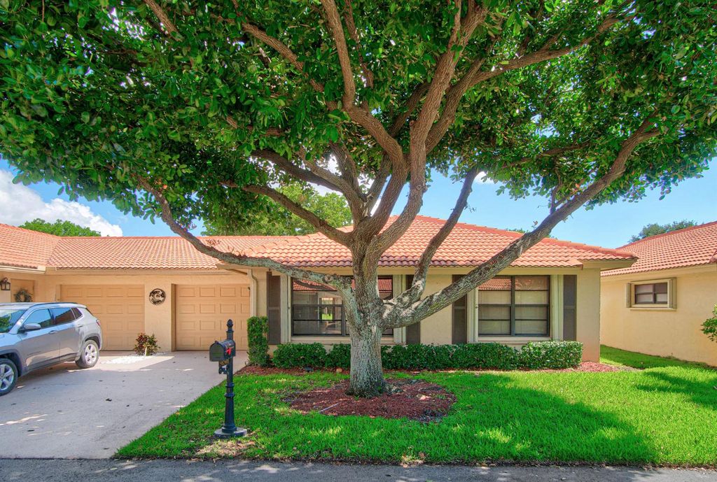 9830 Bischofia Tree Way, Boynton Beach, FL 33436