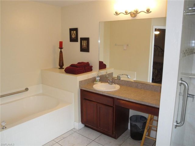 301 SE 1st ST, Cape Coral, FL 33990