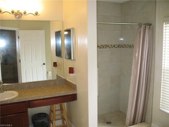301 SE 1st ST, Cape Coral, FL 33990