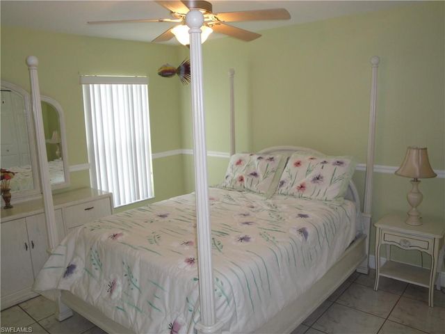301 SE 1st ST, Cape Coral, FL 33990