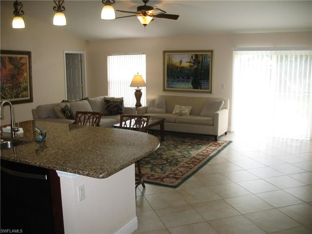 301 SE 1st ST, Cape Coral, FL 33990