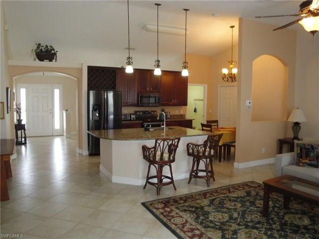 301 SE 1st ST, Cape Coral, FL 33990