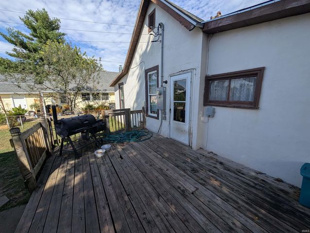 1001 E Locust Street, Vincennes, IN 47591